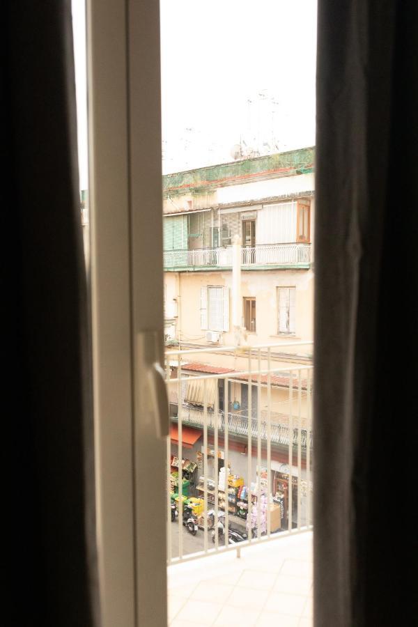Nella'S Carlo III Apartment Naples Luaran gambar