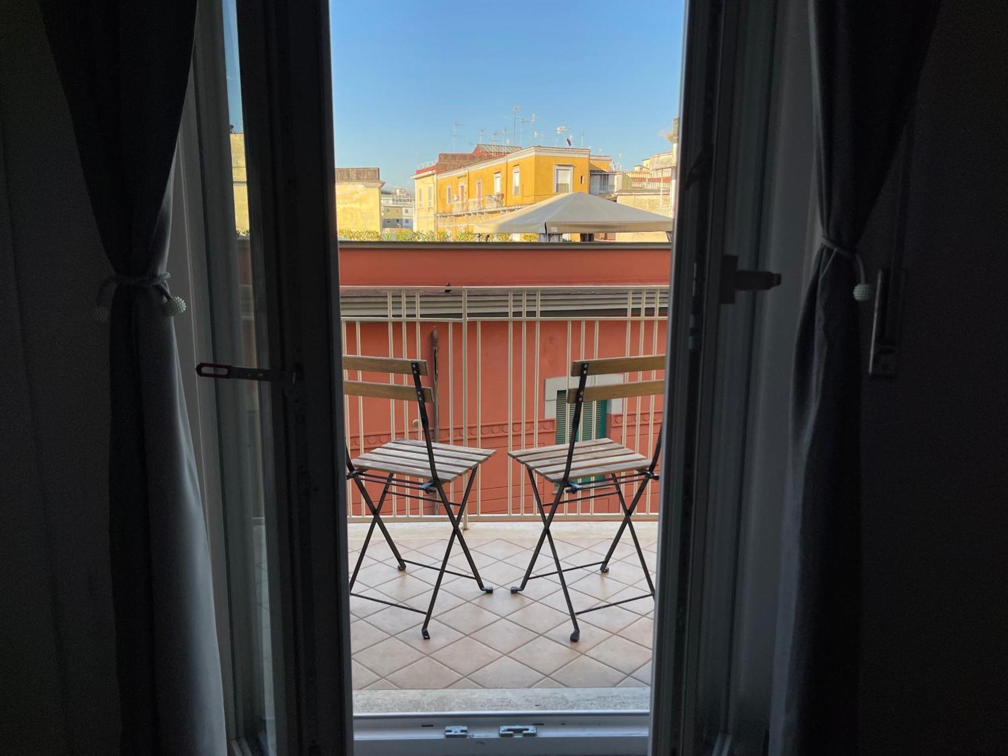 Nella'S Carlo III Apartment Naples Luaran gambar